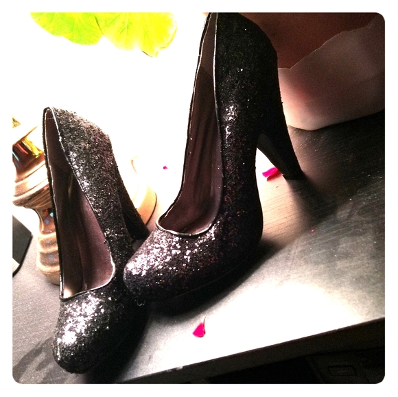 Size 7m pumps - Picture 1 of 2